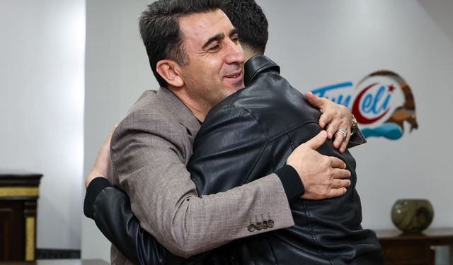 Vali Aygöl'den anlamlı jest