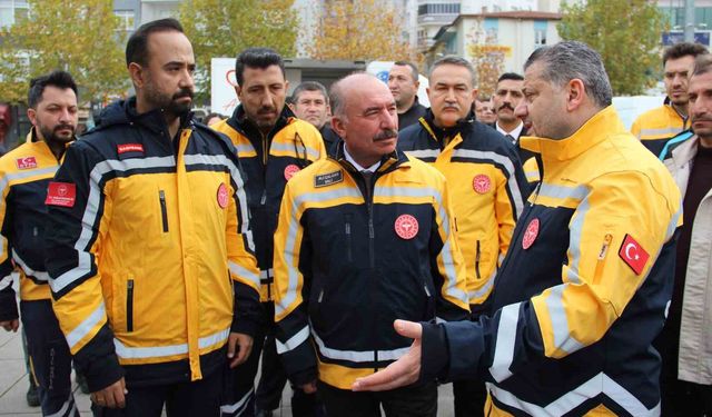 Vali Çalgan: 'Acil sağlık talebinde müdahaleyi kent merkezinde ortalama 5.7 dakikaya kadar indirdik'