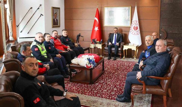 Vali Hacıbektaşoğlu, AFAD'ın 16. kuruluş yıl dönümünde kurum temsilcilerini kabul etti