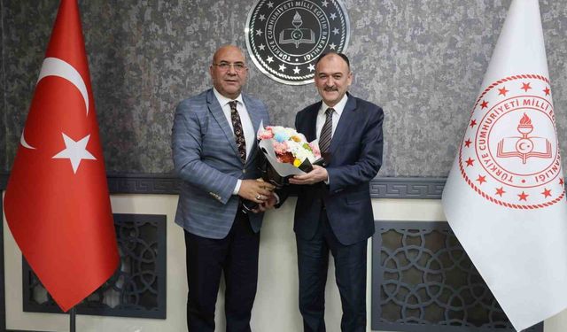 Van İl Millî Eğitim Müdürü Çandıroğlu görevine başladı