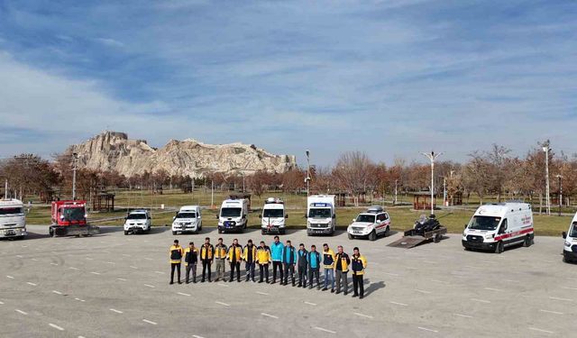 Van'da acil sağlık ekipleri çetin kış şartlarına karşı göreve hazır
