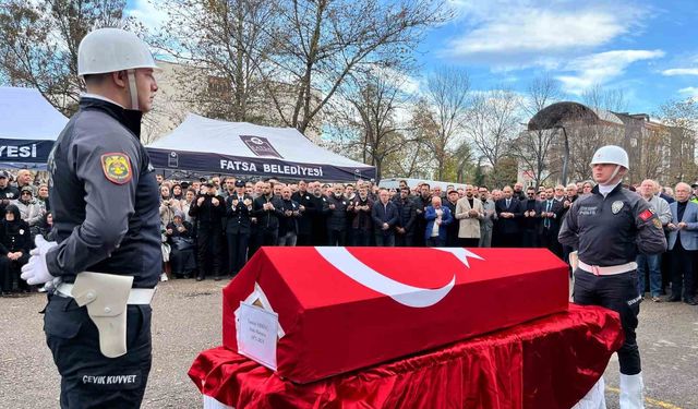 Vefat eden polis memuru törenle uğurlandı