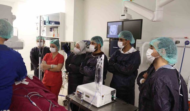 Yabancı doktorlar tecrübe için Türk doktorlarını seçti