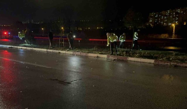 Yaşlı adam yolun karşısına geçmek isterken canından oldu