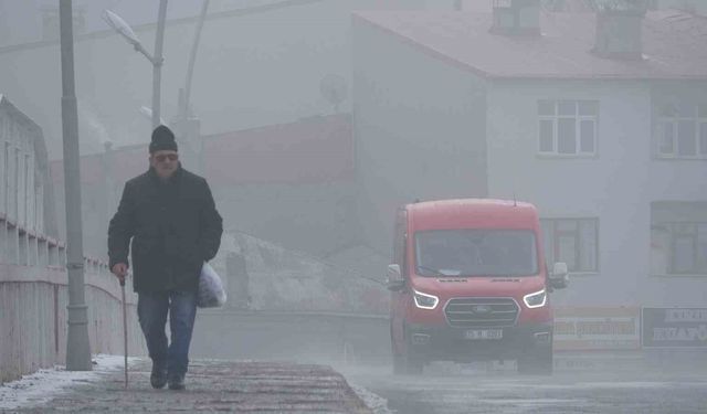Yoğun sis sonrası kent adeta kayboldu