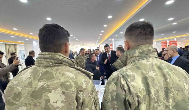 Yüksekova'da şehit aileleri ve gaziler için anlamlı gece