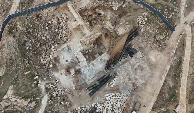 Zerzevan Kalesi'nde yer altı kilisesi, Mithras kutsal alanı, Arsenal ve surlarda restorasyon çalışmalarına başlanacak