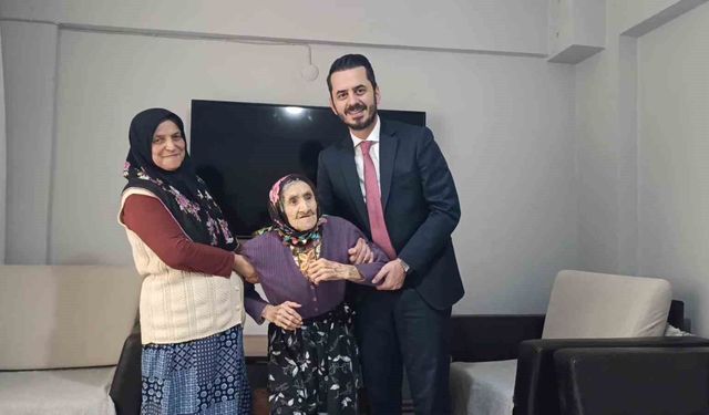 121 yaşındaki Saadet teyze, ziyaretçilerinden bakın ne istedi