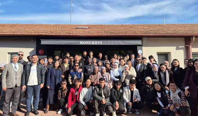 23 farklı ülkeden 111 öğrenci Türkçe eğitimi alıyor