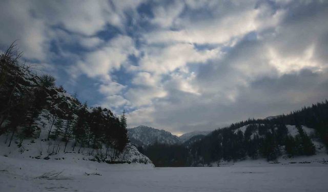 Afyonkarahisar'da kış manzarası havadan görüntülendi
