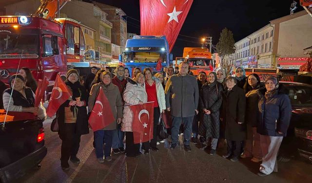 AK Parti ve MHP'den Türk bayrağına destek etkinliği