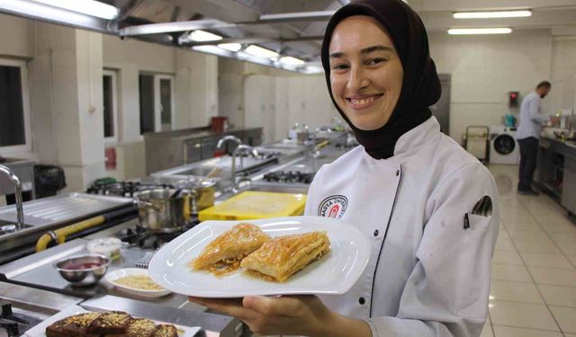 Amasya'nın yeni lezzeti 'elmalı baklava'