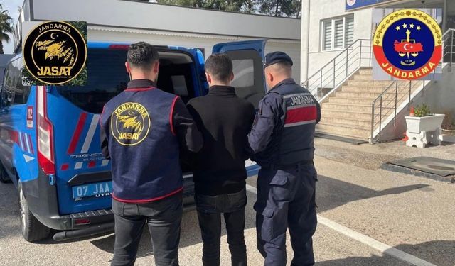 Antalya'da 25 yıl 15 gün kesinleşmiş hapis cezası bulunan firari yakalandı