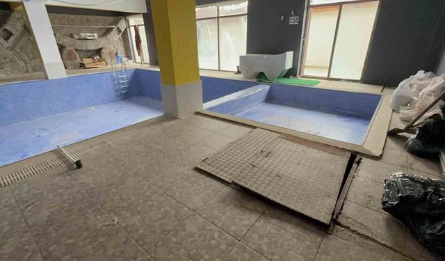 Babasını öldürdüğünü kabul etti