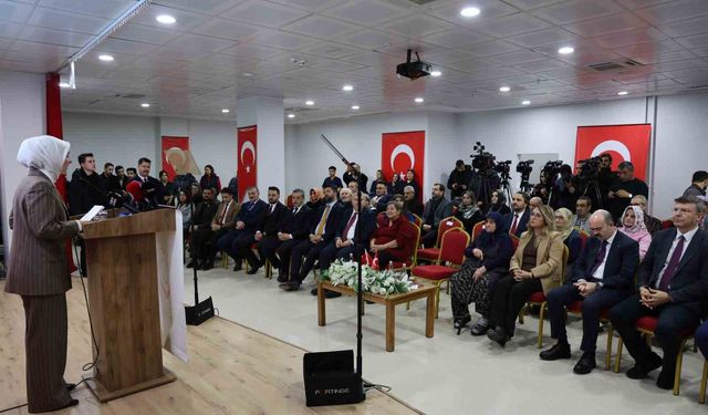 Bakan Göktaş 'Yaşlılara yönelik hizmetleri bütüncül bir yaklaşımla sürdürüyoruz'