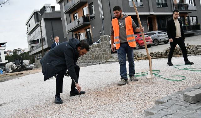 Başiskele'de altyapısı tamamlanan cadde ve sokaklar yenileniyor