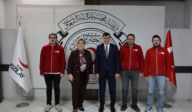 Başkan Kahveci'den Kütahya Türk Kızılay İl Merkezi'ne ziyaret
