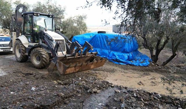 Başkan Şimşek yağıştan etkilenen mahallelerde incelemelerde bulundu