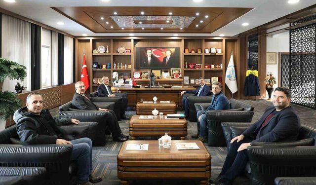 BEÜ ile Bitlis Belediyesi arasında dijital eğitimde iş birliği protokolü imzalandı