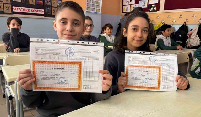 Çanakkale'de 80 bin 283 öğrenci karne aldı