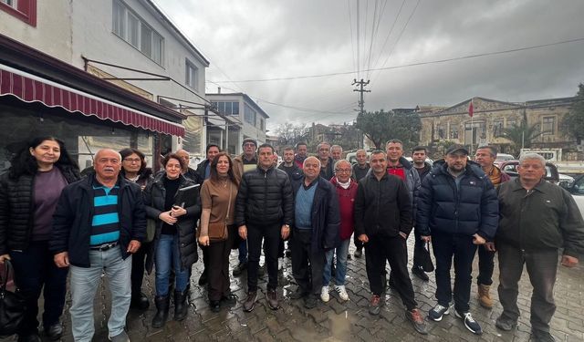 Datça'da üreticilere 'badem hastalık ve zararları' eğitimi verildi