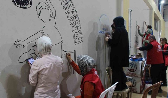 Duvarlar rengarenk oldu