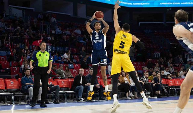 Eurocup: Bahçeşehir Koleji: 81 - Aris: 79