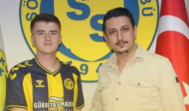 Galatasaray altyapısından yetişen genç futbolcu Söğütspor'a transfer oldu