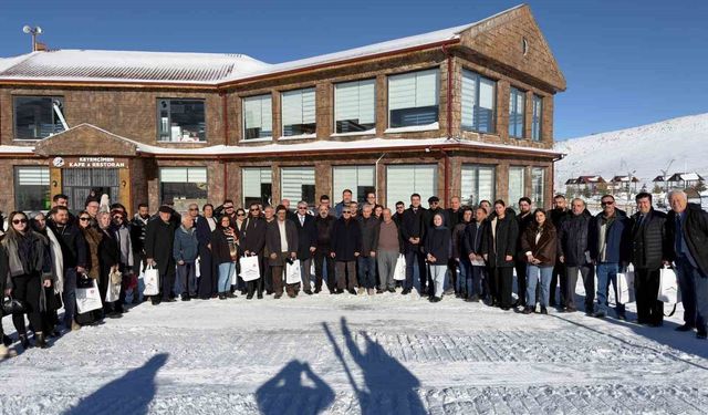 Gazeteciler Günü'nde Vali Cahit Çelik basın mensuplarıyla bir araya geldi