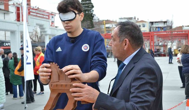 Görme engelliler için Bakırköy'de Empati Parkuru kuruldu