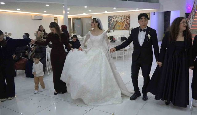 Güney Kore'den iş için geldiği Türkiye'ye damat oldu