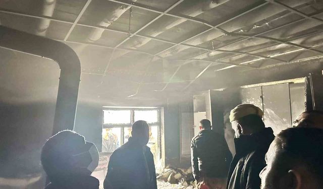 Hakkari'de ev yangını