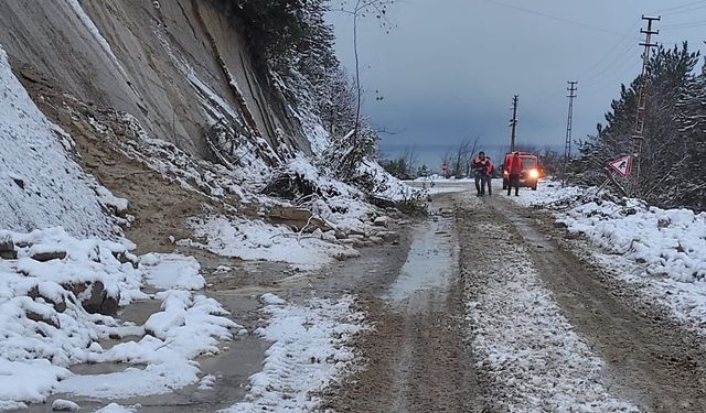 Kastamonu'da iki ayrı noktada heyelan meydana geldi