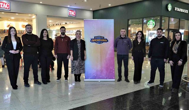 Keçiören Belediyesi'nden öğrencilere teknoloji dolu karne şenliği