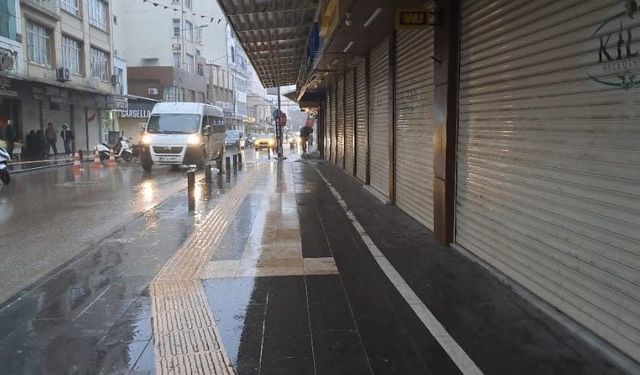 Kilis'te sağanak yağış etkili oluyor