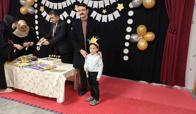 Kur'an kursunda 'Harfleri Bitirme ve Belge Programı' düzenlendi