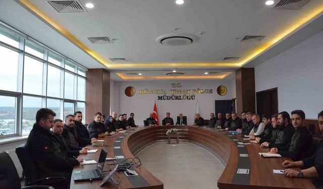 Kütahya'da Orman İşletme Müdürlüğü yöneticilerine eğitim