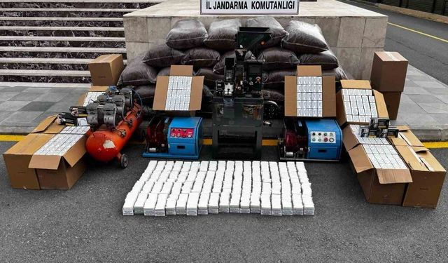 Mersin'de kaçak tütün ve makaron ele geçirildi