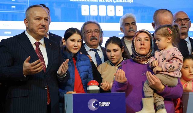 Nevşehir'de 2 bin 368 konutun kura çekilişi yapıldı