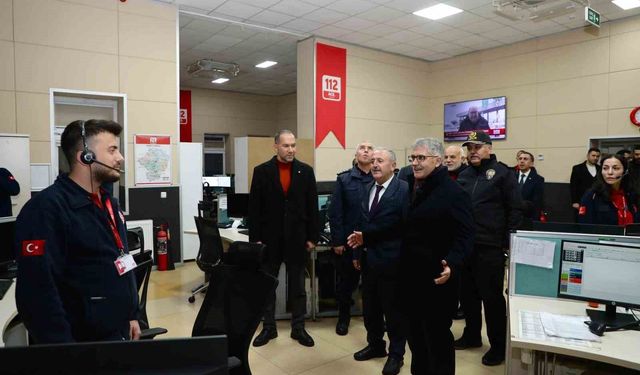 Niğde protokolünden yılbaşı gecesi görev başındaki ekiplere ziyaret