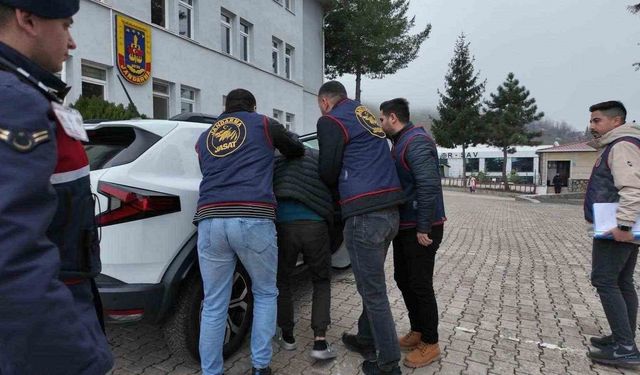 Ordu'da jandarma ekiplerinden denetimler: Aranan 54 şüpheli yakalandı