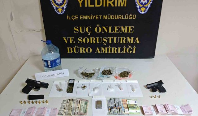 Polis pizzacı kılığına girdi, 'Baron abla' lakaplı torbacı kadını yakaladı