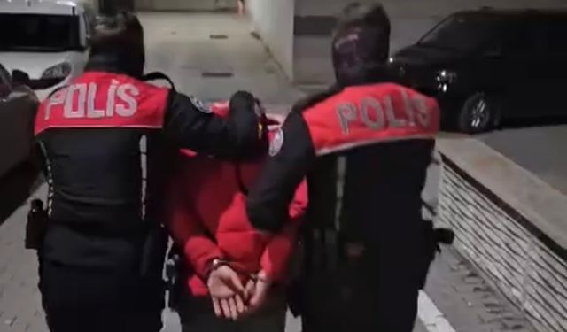 Samsun'da 23 yıl 9 ay ve 4 yıl 2 ay hapis cezası bulunan 2 hükümlü yakalandı