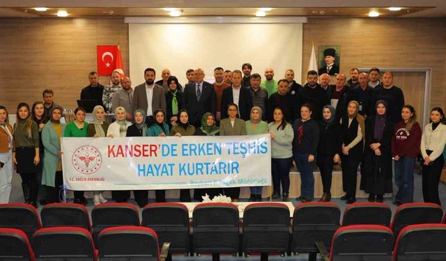 Serviks kanserinde erken tanının önemi anlatıldı