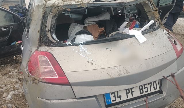 Takla atan otomobilin sürücüsü yaralandı