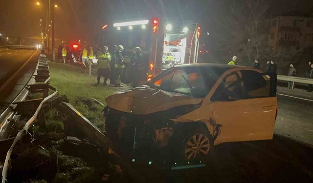 Tekirdağ'da alkollü sürücü aydınlatma direğine çarptı