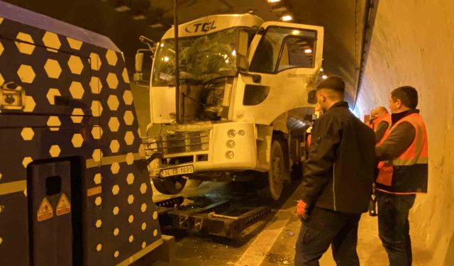 TEM'deki zincirleme kaza trafiği durma noktasına getirdi