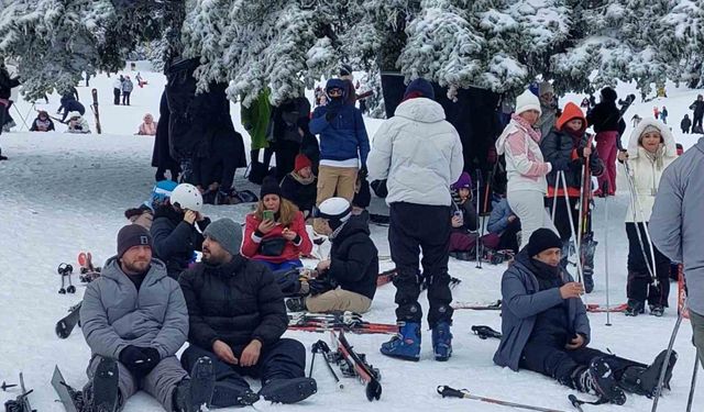 Uludağ'da telesiyej arızası: Mahsur kalan 40 tatilci kurtarıldı
