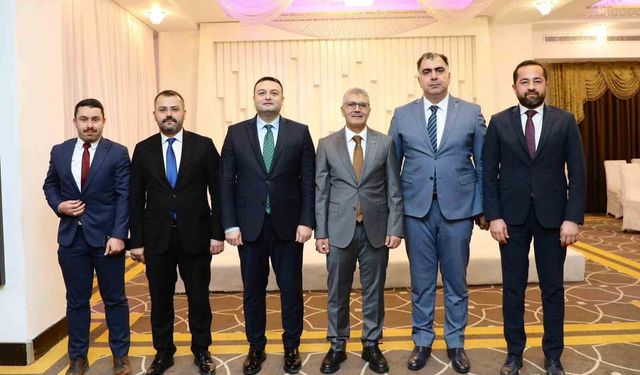 Vali Cahit Çelik için veda yemeği düzenlendi