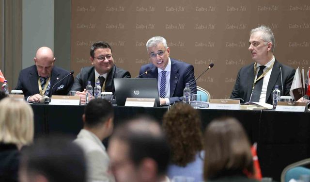 Bakan Memişoğlu: 'Geleceğe yön veren bir sağlık sistemini inşa edeceğiz'